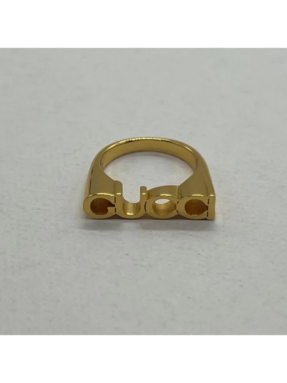 Gucci No 16: Logo Ring M Gold